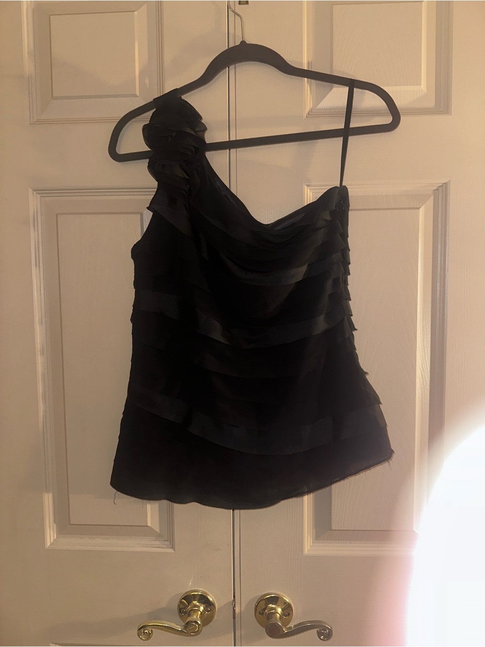 🖤 NWT White House Black Market One-Shoulder Tiered Chiffon Top | Size 8
